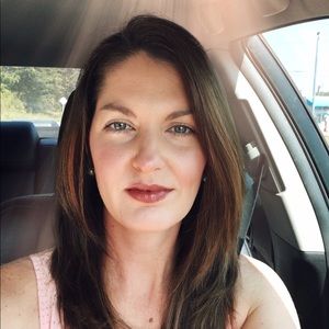 Meet your Posher, Marissa